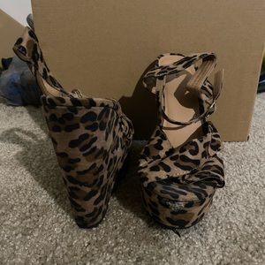 Cheetah wedges